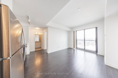 Unit 910 — 2799 Kingston Road — photo 5
