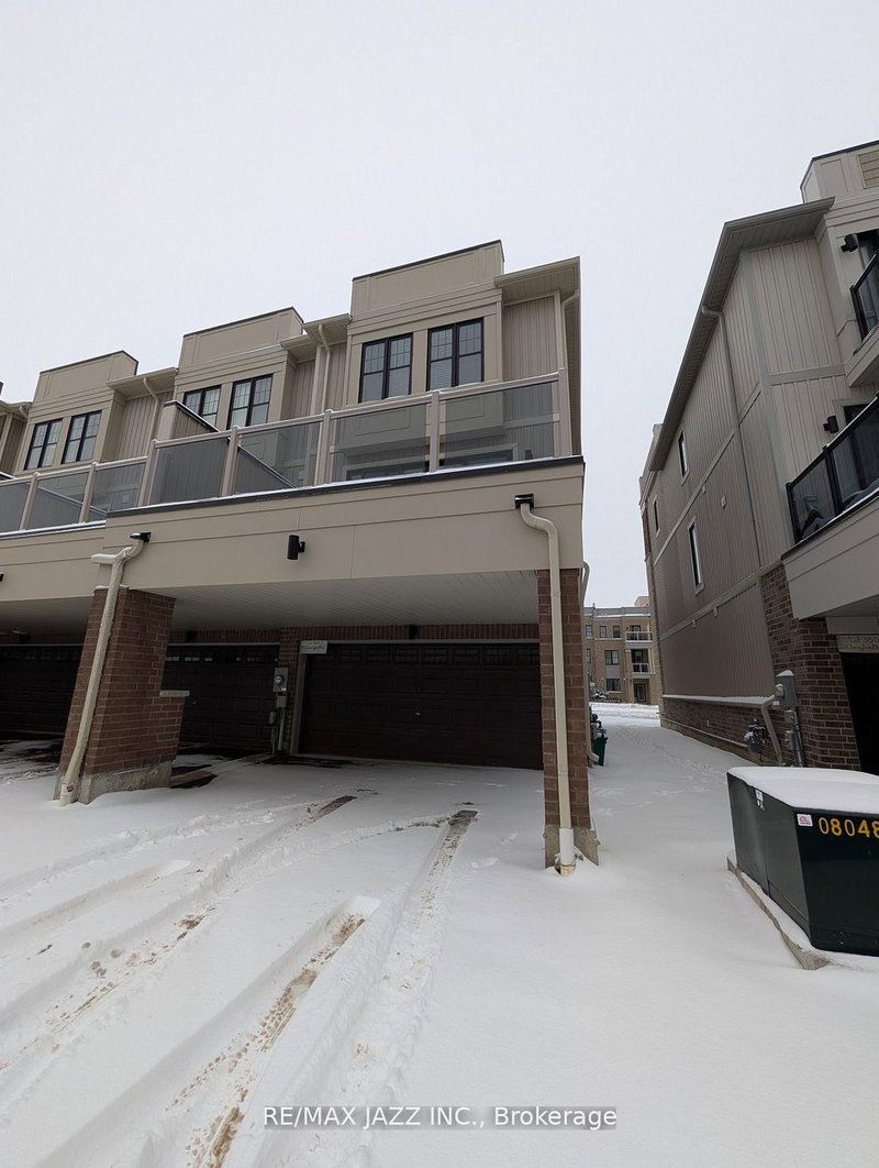 home for lease on 19 Clarington Boulevard