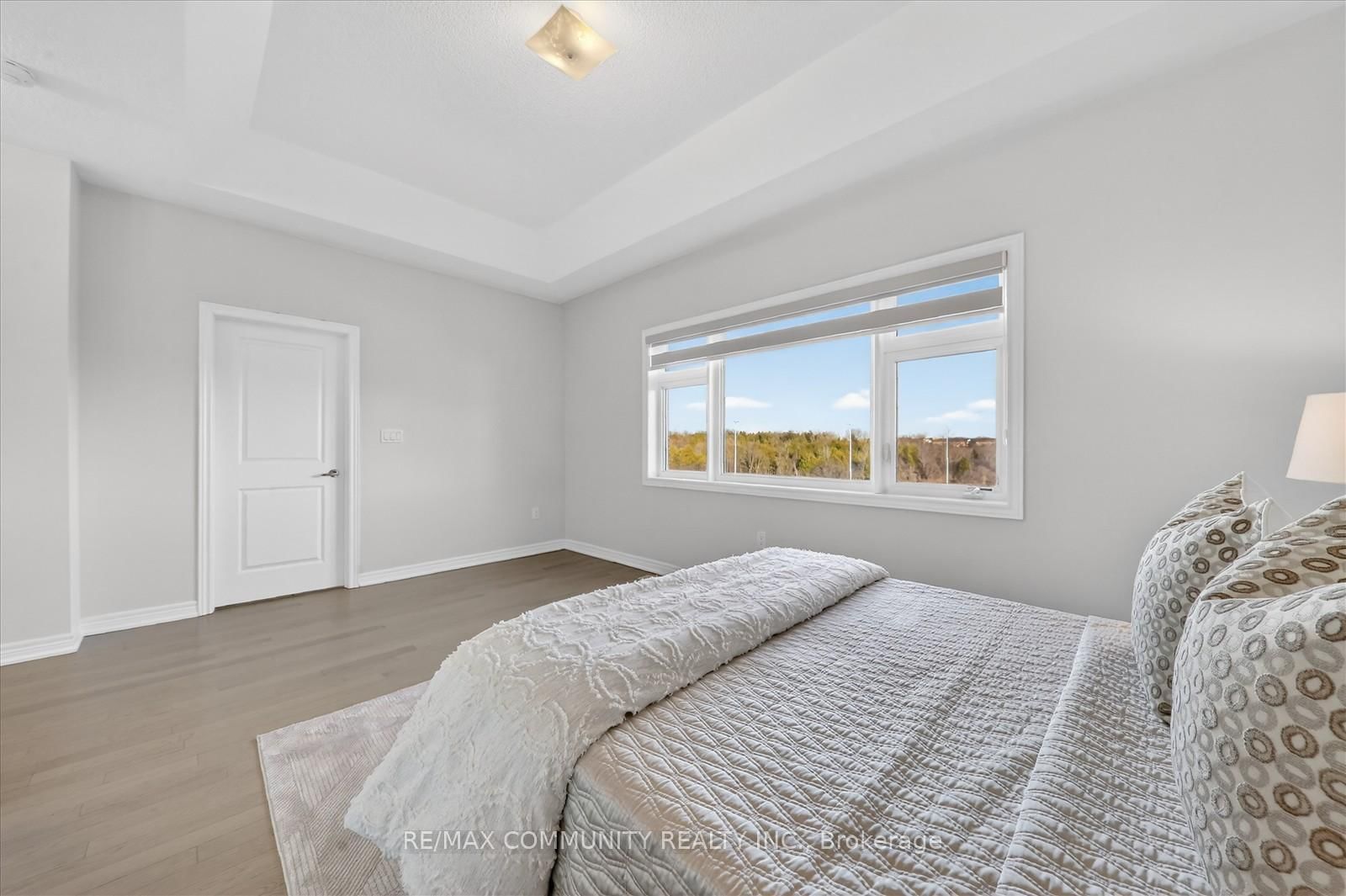 Detached House for sale at 5 Thelma Drive, Whitby, Ontario, L1P 0N3 - Rural Whitby - MLS: E12865326