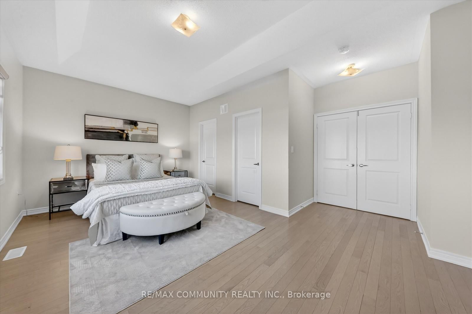 Detached House for sale at 5 Thelma Drive, Whitby, Ontario, L1P 0N3 - Rural Whitby - MLS: E12865326