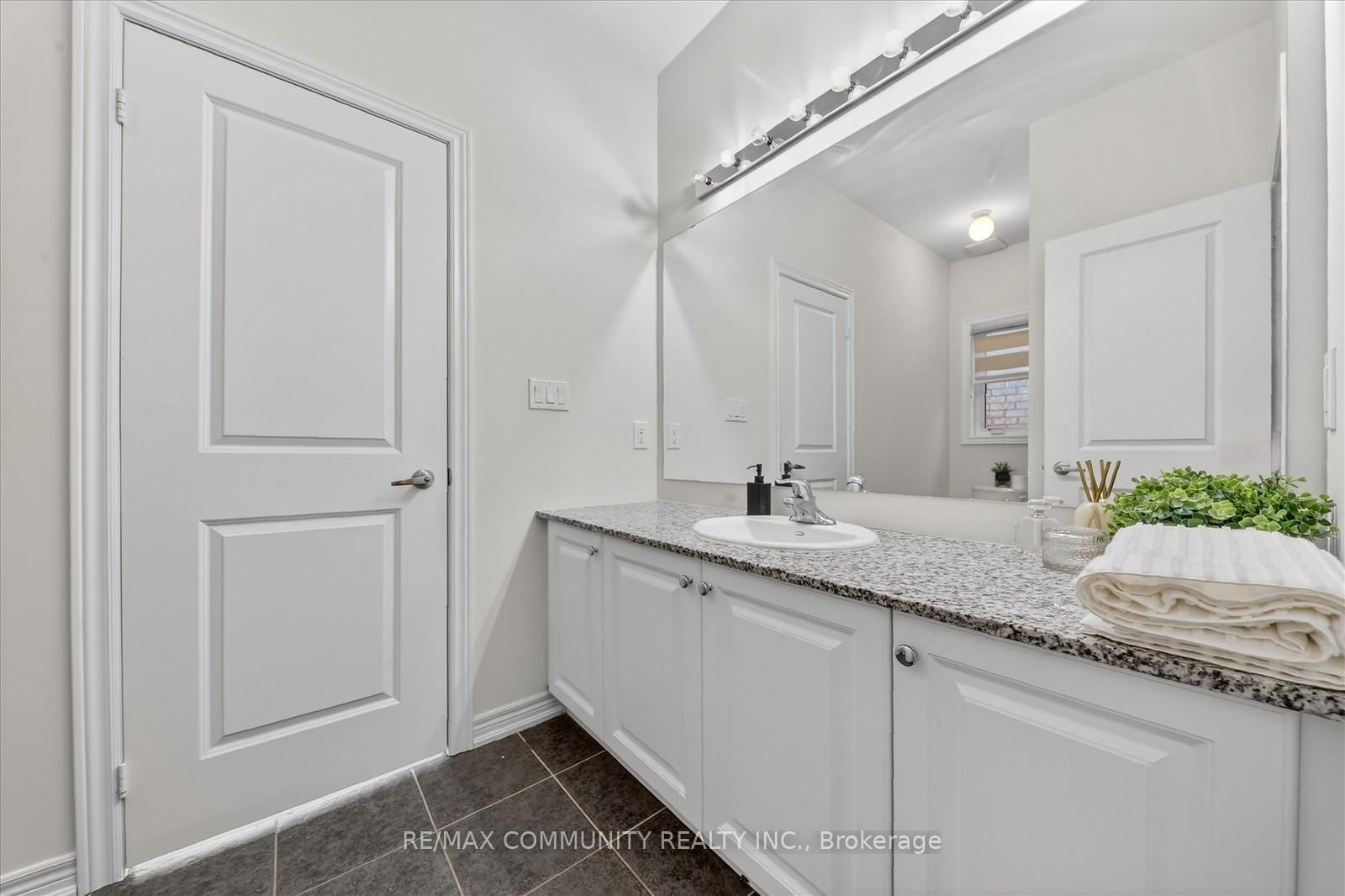 Detached House for sale at 5 Thelma Drive, Whitby, Ontario, L1P 0N3 - Rural Whitby - MLS: E12865326