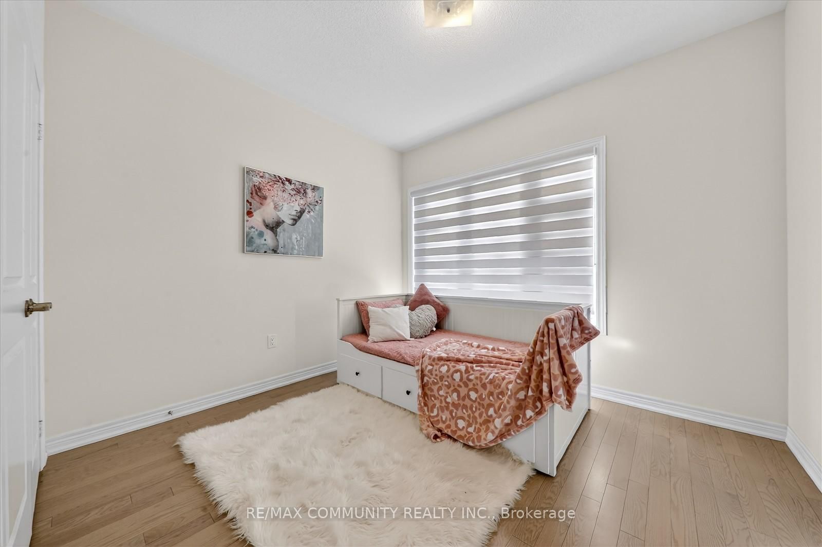 Detached House for sale at 5 Thelma Drive, Whitby, Ontario, L1P 0N3 - Rural Whitby - MLS: E12865326