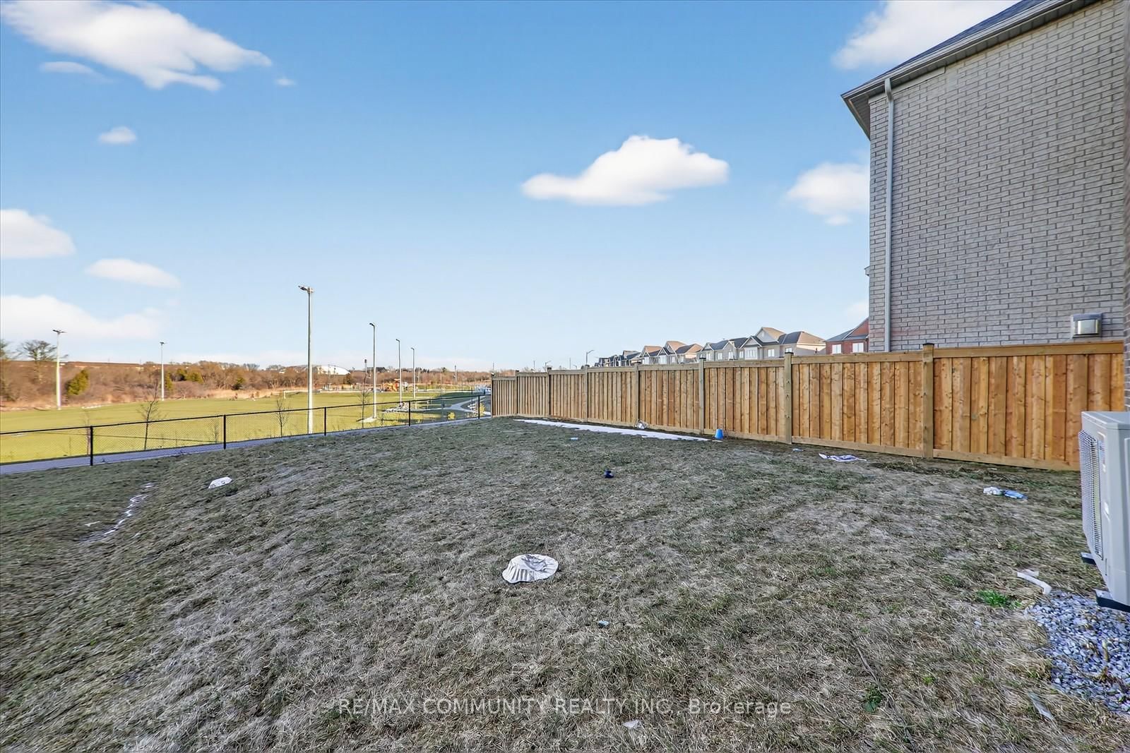 Detached House for sale at 5 Thelma Drive, Whitby, Ontario, L1P 0N3 - Rural Whitby - MLS: E12865326