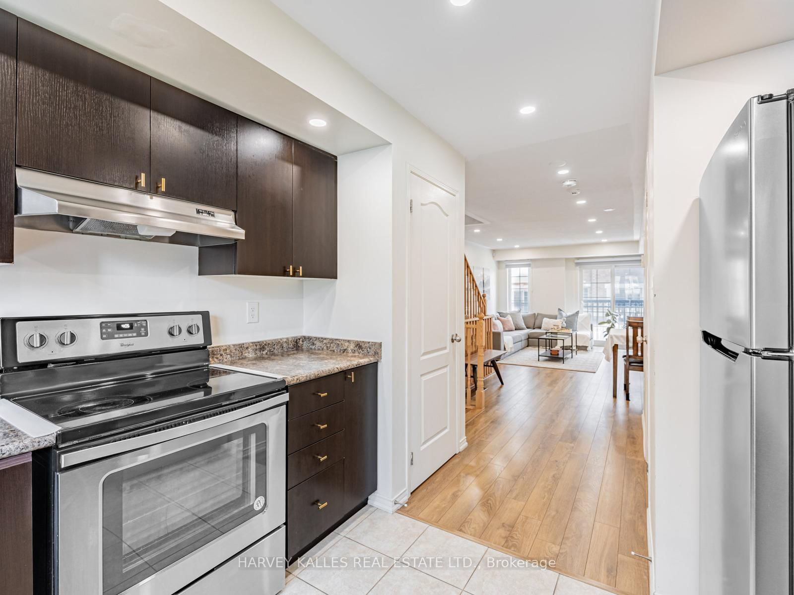 Townhouse for sale at 38 Glenstal Path, Oshawa, Ontario, L1L 0L2 - Windfields - MLS: E12865454