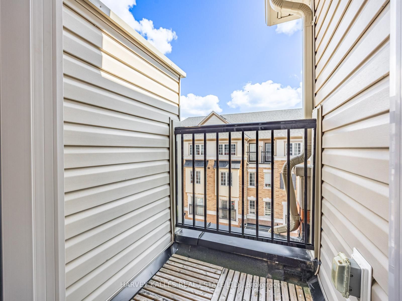 Townhouse for sale at 38 Glenstal Path, Oshawa, Ontario, L1L 0L2 - Windfields - MLS: E12865454