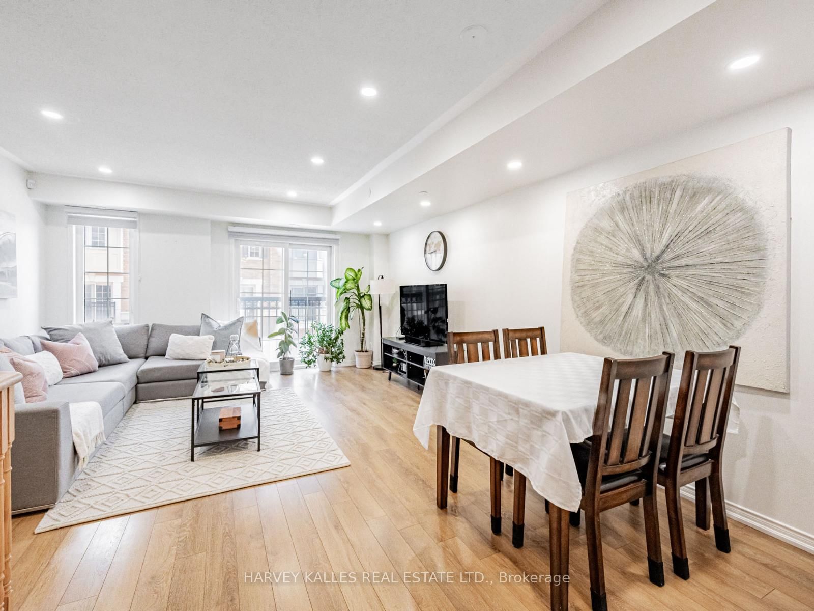 Townhouse for sale at 38 Glenstal Path, Oshawa, Ontario, L1L 0L2 - Windfields - MLS: E12865454