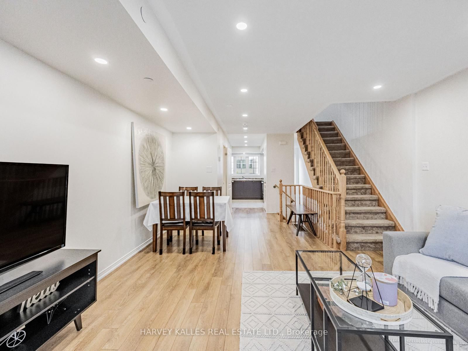 Townhouse for sale at 38 Glenstal Path, Oshawa, Ontario, L1L 0L2 - Windfields - MLS: E12865454