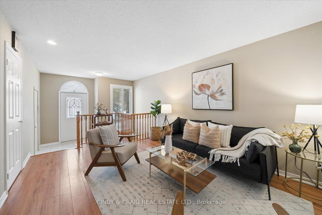 318 Sandringham Drive