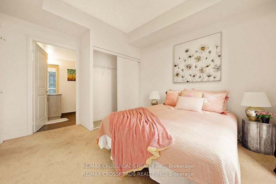 Condo for lease at 1910-20 Meadowglen Place, Toronto, Ontario, M1G 0A9 - Woburn - MLS: E12866224