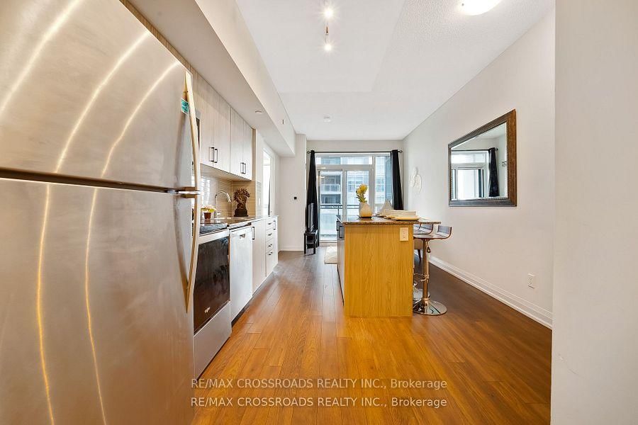 Condo for lease at 1910-20 Meadowglen Place, Toronto, Ontario, M1G 0A9 - Woburn - MLS: E12866224