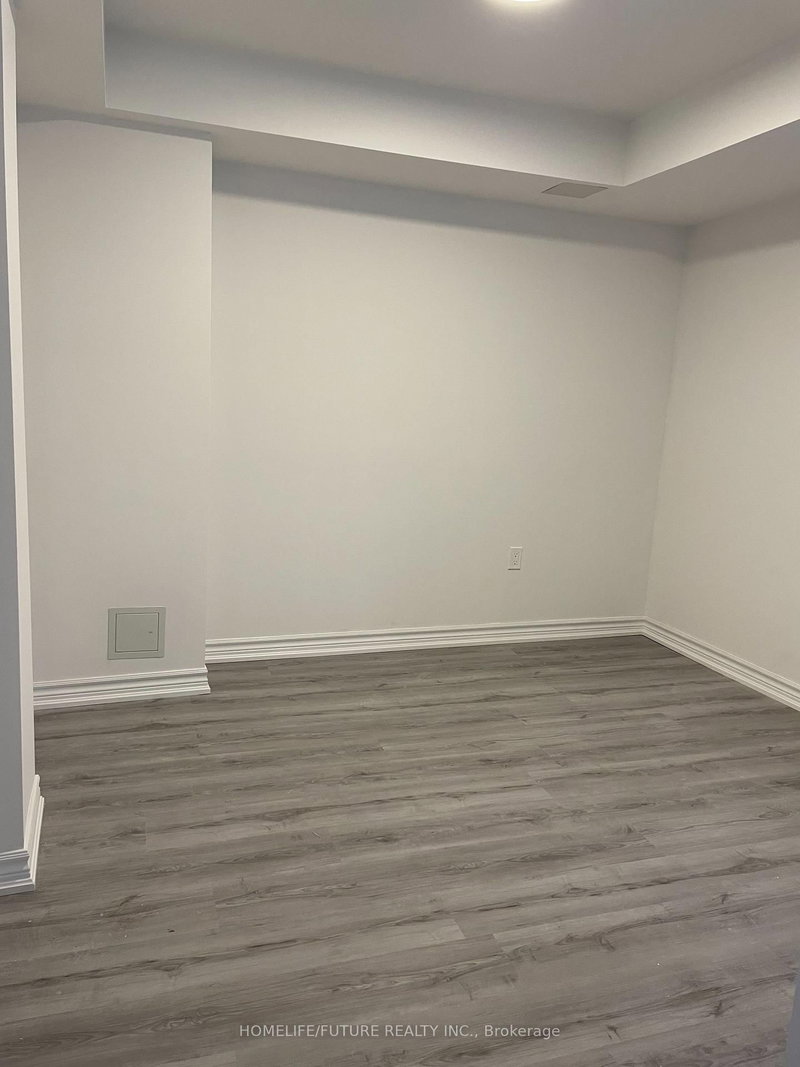 1287 Plymouth Dr, Oshawa, L1L 0V1 | Image 2