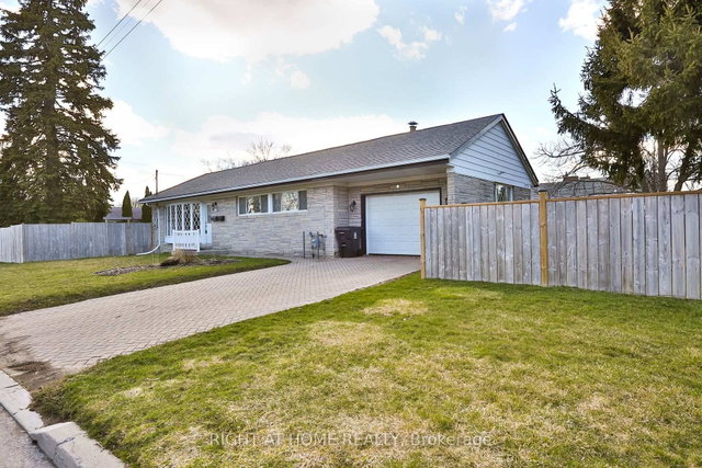 Upper - 63 Panmure Crescent