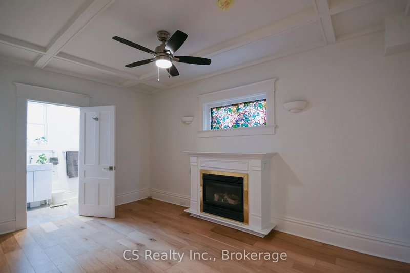 1 - 2133 Gerrard St E, Toronto, M4E 2C1 | Image 3