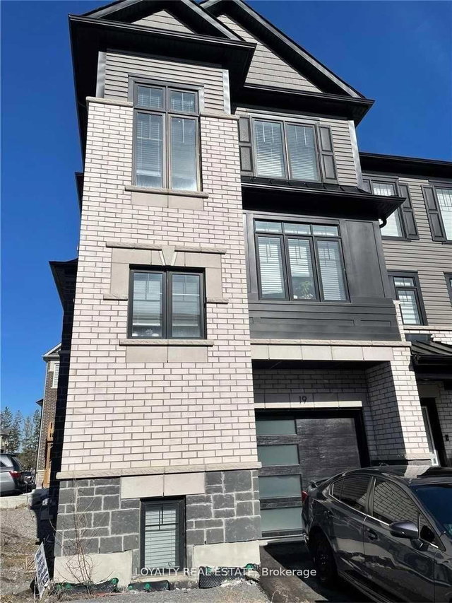 19 Ambereen Place