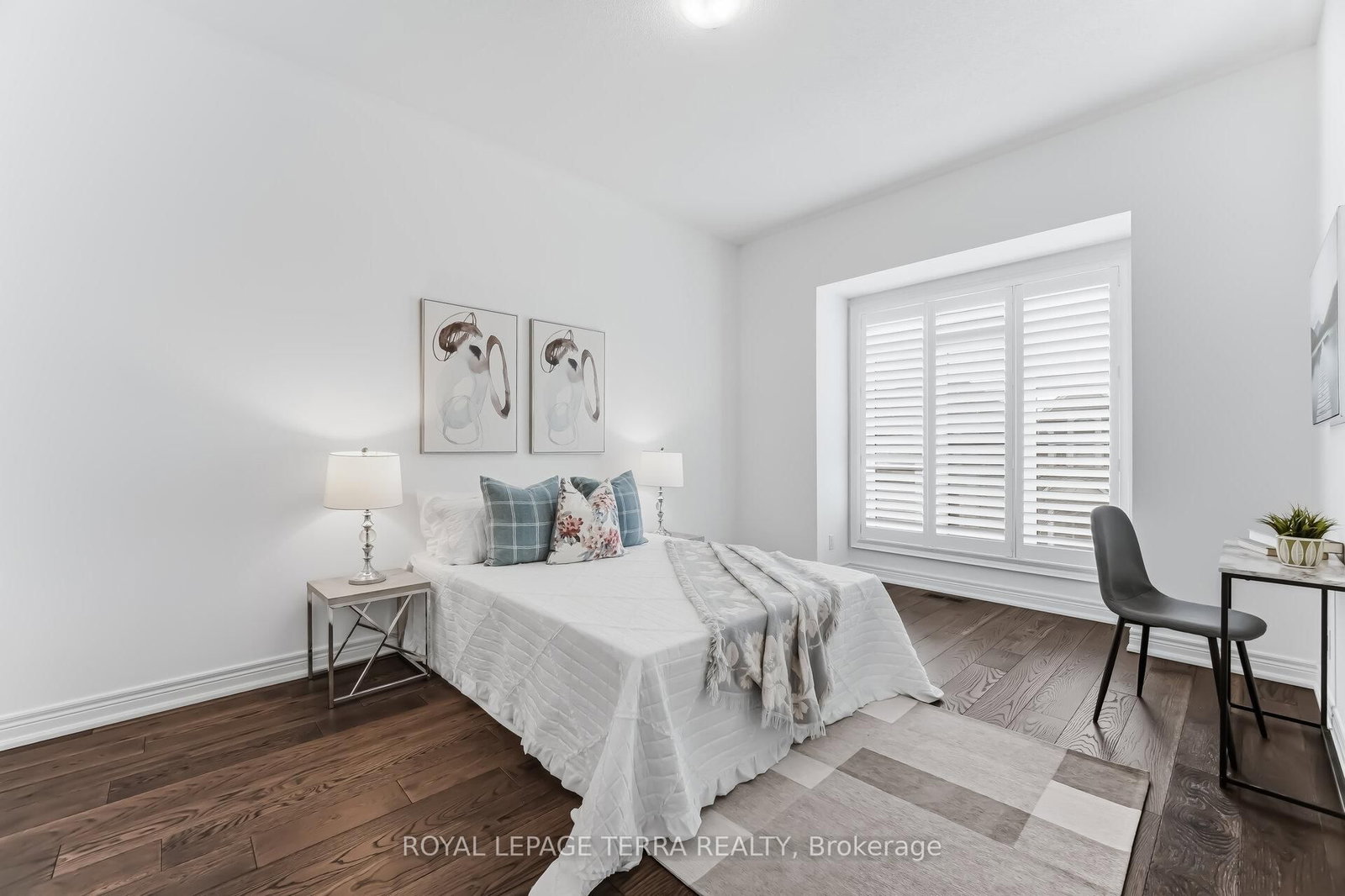 Detached House for sale at 11 Lockton Street, Whitby, Ontario, L1P 0E1 - Williamsburg - MLS: E12867714