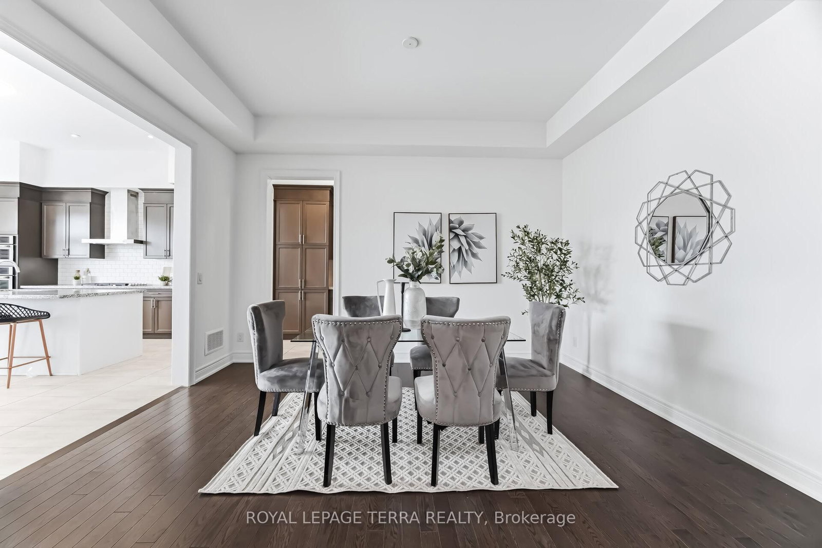 Detached House for sale at 11 Lockton Street, Whitby, Ontario, L1P 0E1 - Williamsburg - MLS: E12867714