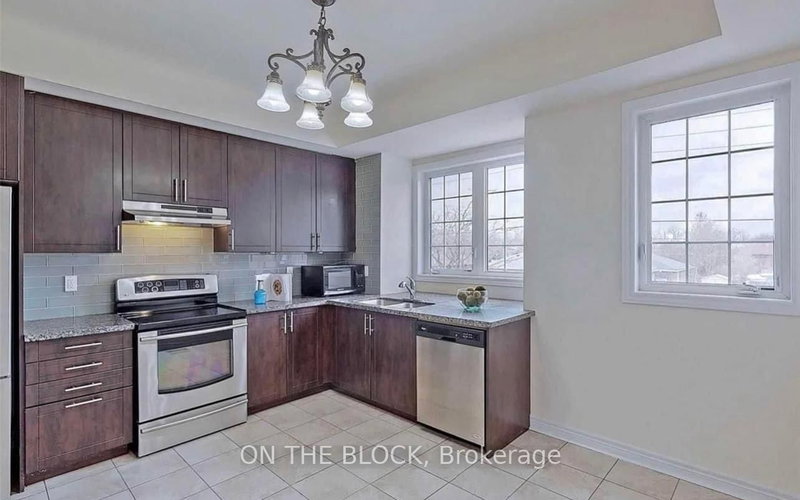 3761A St Clair Ave E, Toronto, M1M 0C8 | Image 3