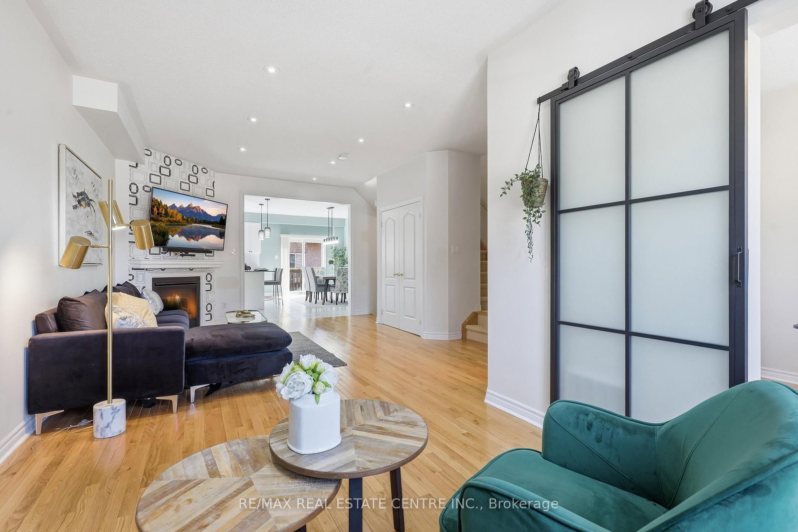 Townhouse for sale at 1577 Bruny Avenue, Pickering, Ontario, L1X 0C5 - Duffin Heights - MLS: E12868376