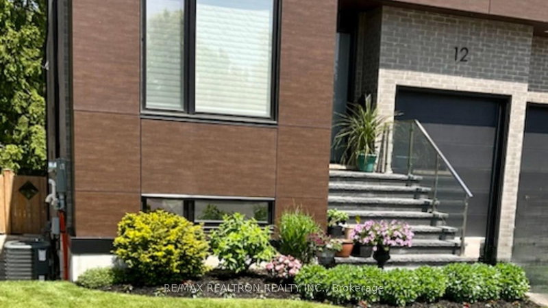 12 Elaine Lennox Crt, Toronto, M1B 0C1 | Image 2