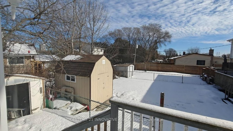 748 Krosno Blvd, Pickering, L1W 1G3 | Image 3