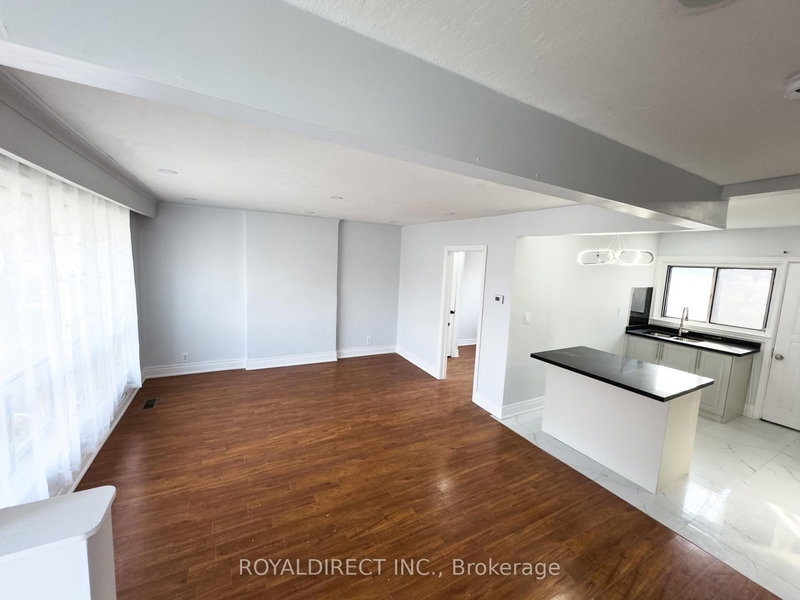 3261 Lawrence Ave E, Toronto, M1H 1A5 | Image 2