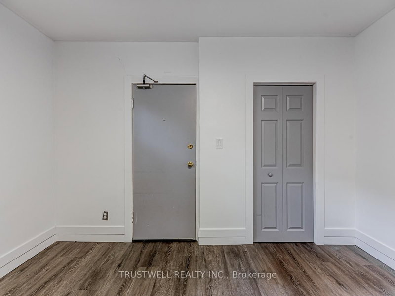 1 - 105 Mary St E, Whitby, L1N 2P3 | Image 2