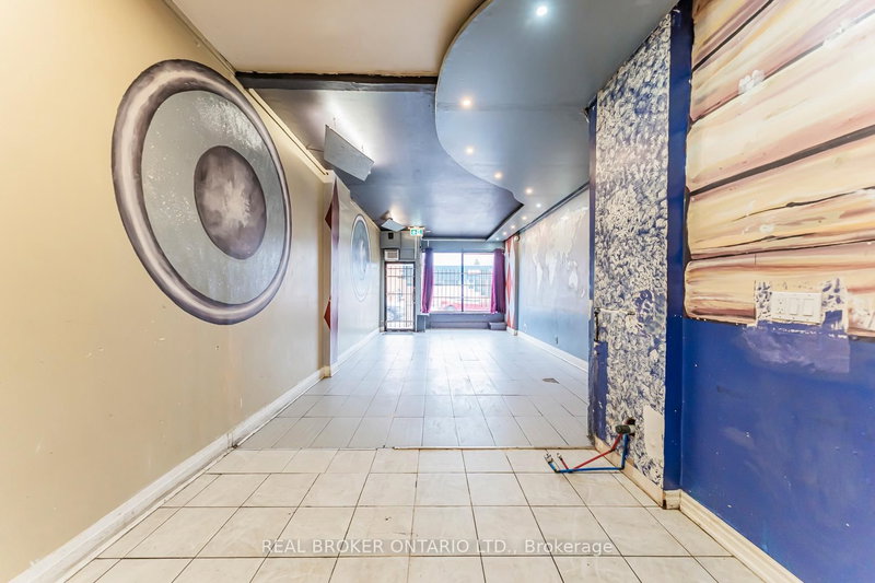 3212 Danforth Ave, Toronto, M1L 1C1 | Image 3
