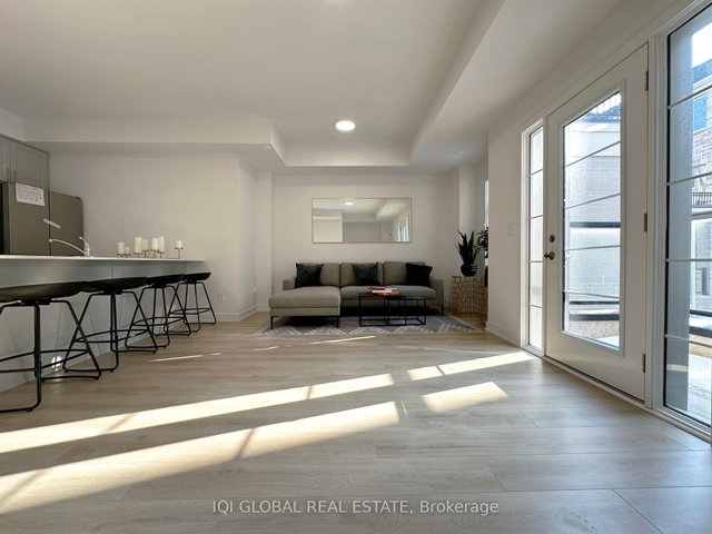 1008 - 1655 Palmers Sawmill Road