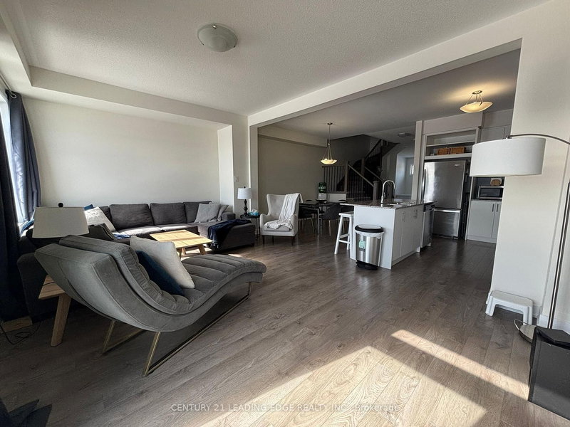 115 Vanier St, Whitby, L1R 0N3 | Image 3