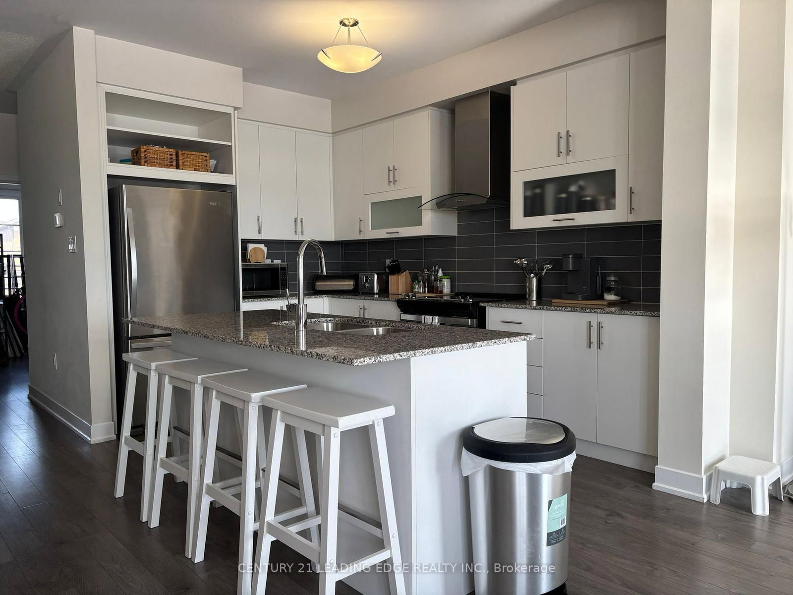 115 Vanier Street - Photo 8