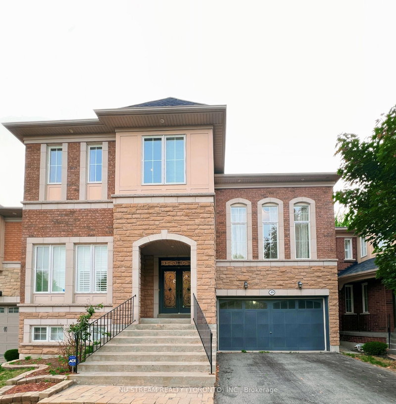 home for lease on 49 Portelli Crescent