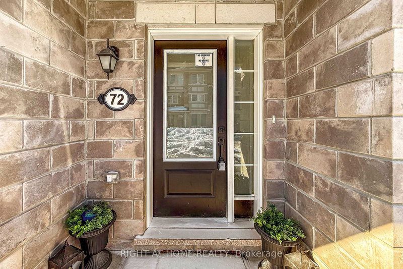 72 Ayers Cres, Toronto, M1L 0C4 | Image 3