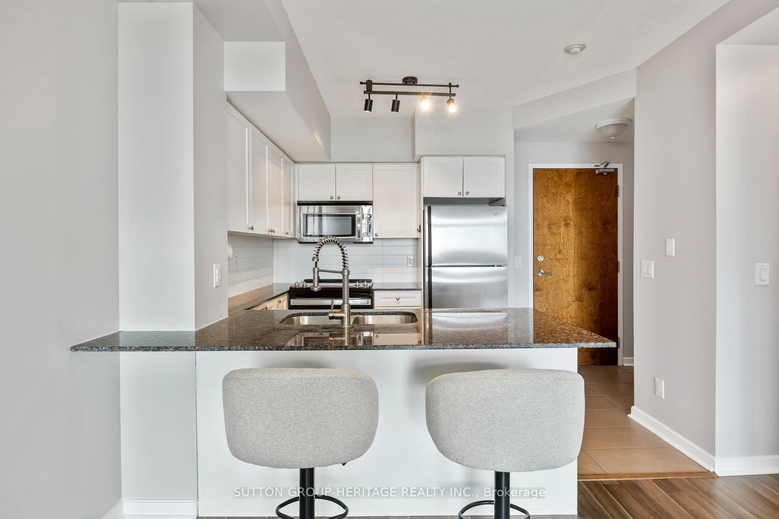 1235 Bayly Street, Unit 1415 - Photo 18