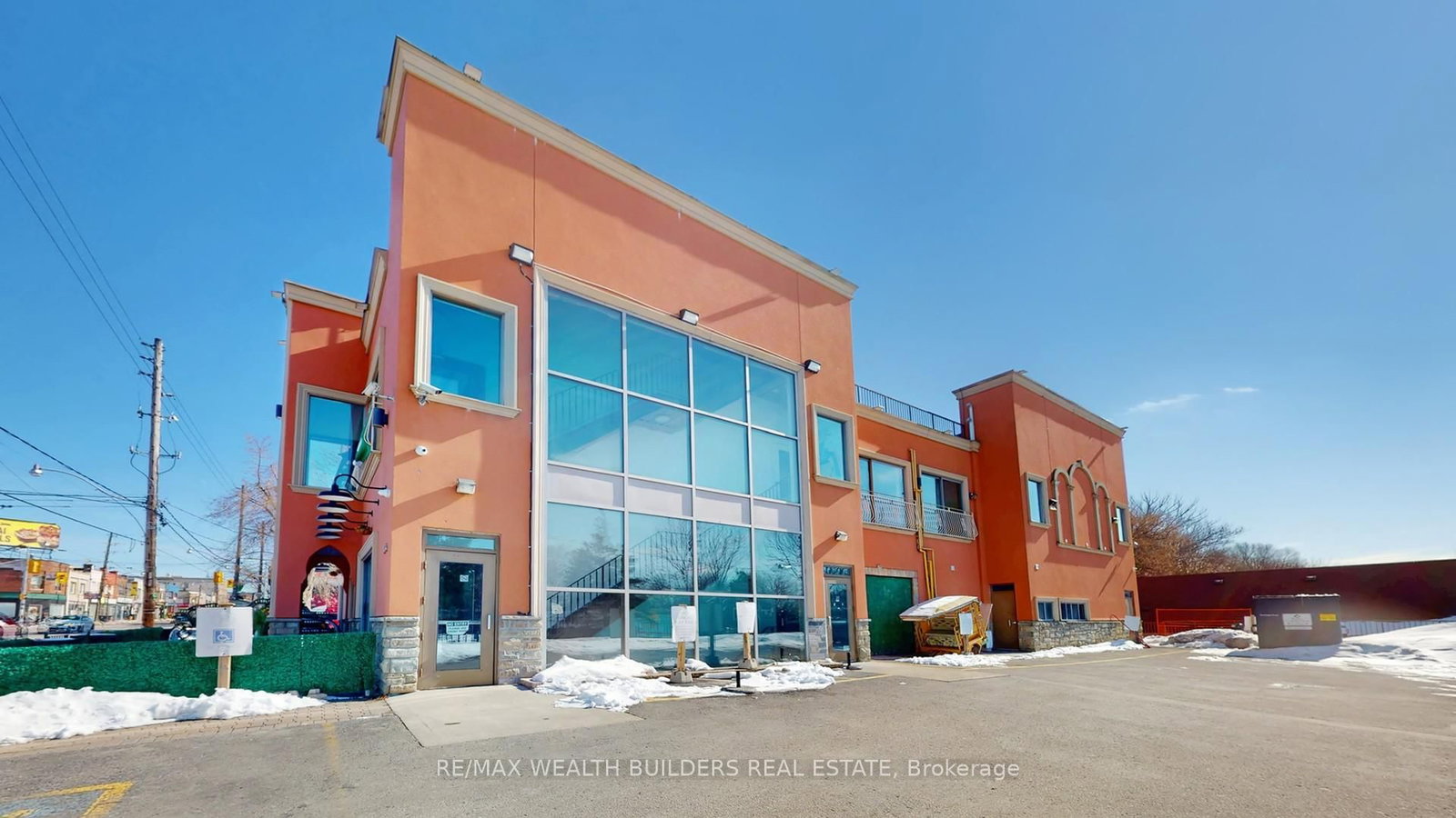 1365 Gerrard Street E, Unit 2nd Flr - Photo 2