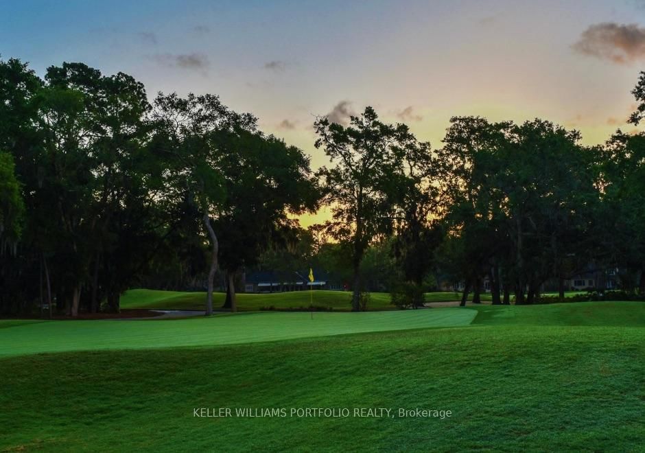 Detached House for sale at 22 Pitt Avenue, Toronto, Ontario, M1L 2R1 - Clairlea-Birchmount - MLS: E12873504