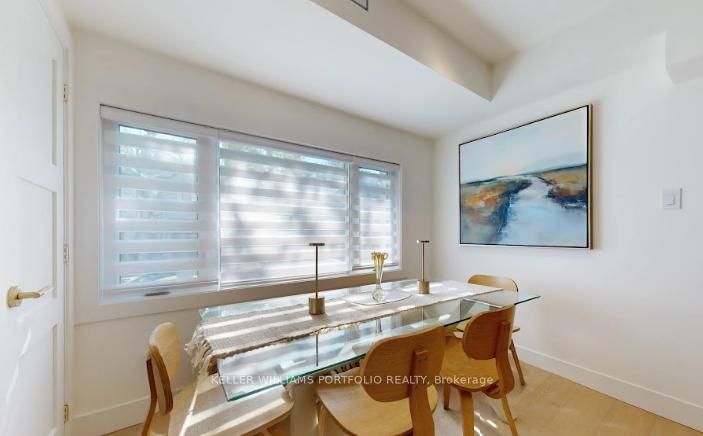 Detached House for sale at 22 Pitt Avenue, Toronto, Ontario, M1L 2R1 - Clairlea-Birchmount - MLS: E12873504