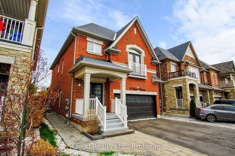 6 Mt Pleasant Ave, Whitby, L1N 0C8 | Image 2