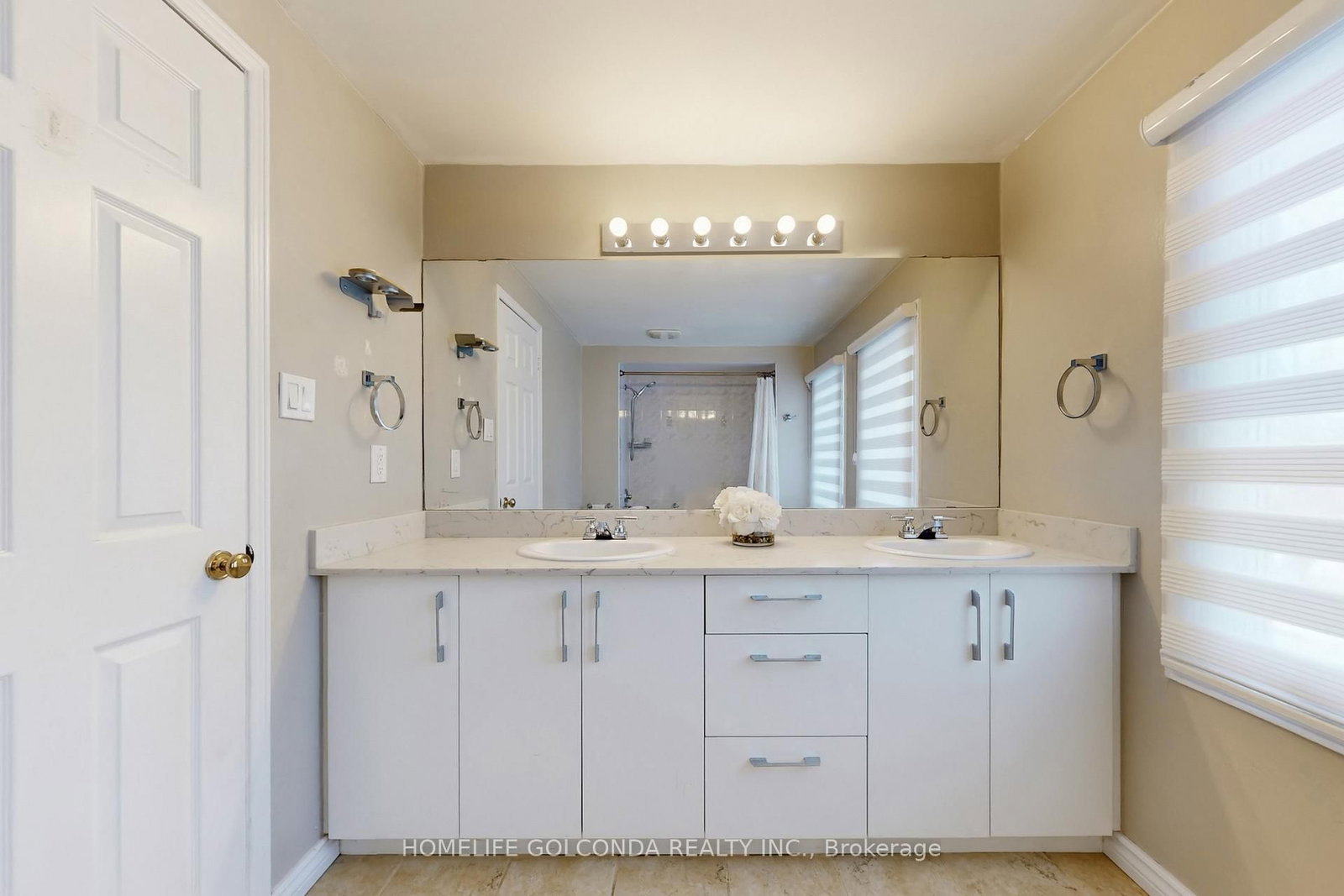 Detached House for sale at 1861 Una Road, Pickering, Ontario, L1V 3J5 - Amberlea - MLS: E12873546