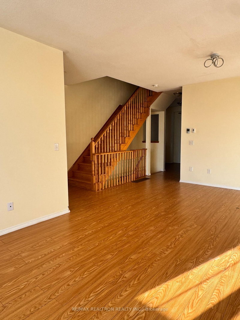 16 Quarrie Lane, Ajax, L1T 0N1 | Image 3