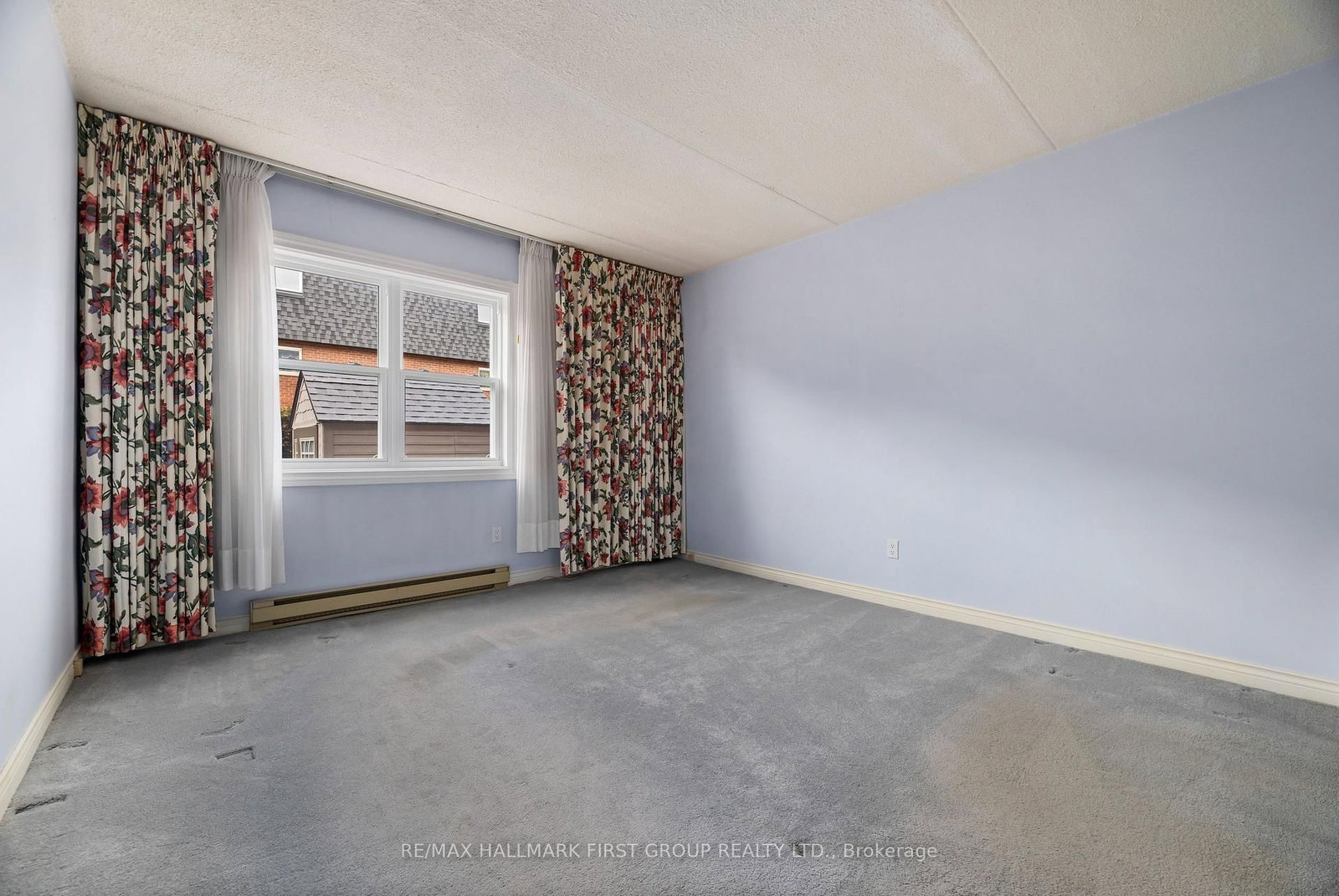 Condo for sale at 102-580 Mary Street, Whitby, Ontario, L1N 2R3 - Downtown Whitby - MLS: E12875416