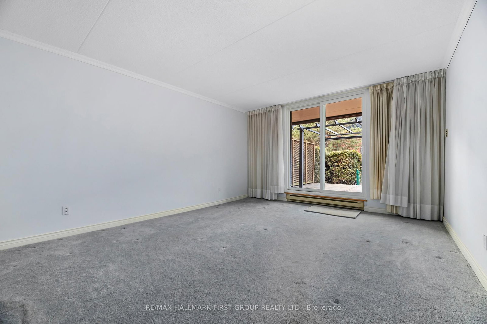 Condo for sale at 102-580 Mary Street, Whitby, Ontario, L1N 2R3 - Downtown Whitby - MLS: E12875416