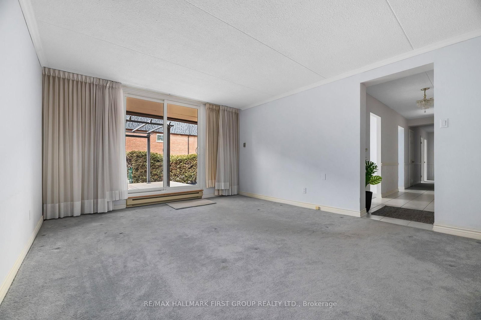 Condo for sale at 102-580 Mary Street, Whitby, Ontario, L1N 2R3 - Downtown Whitby - MLS: E12875416