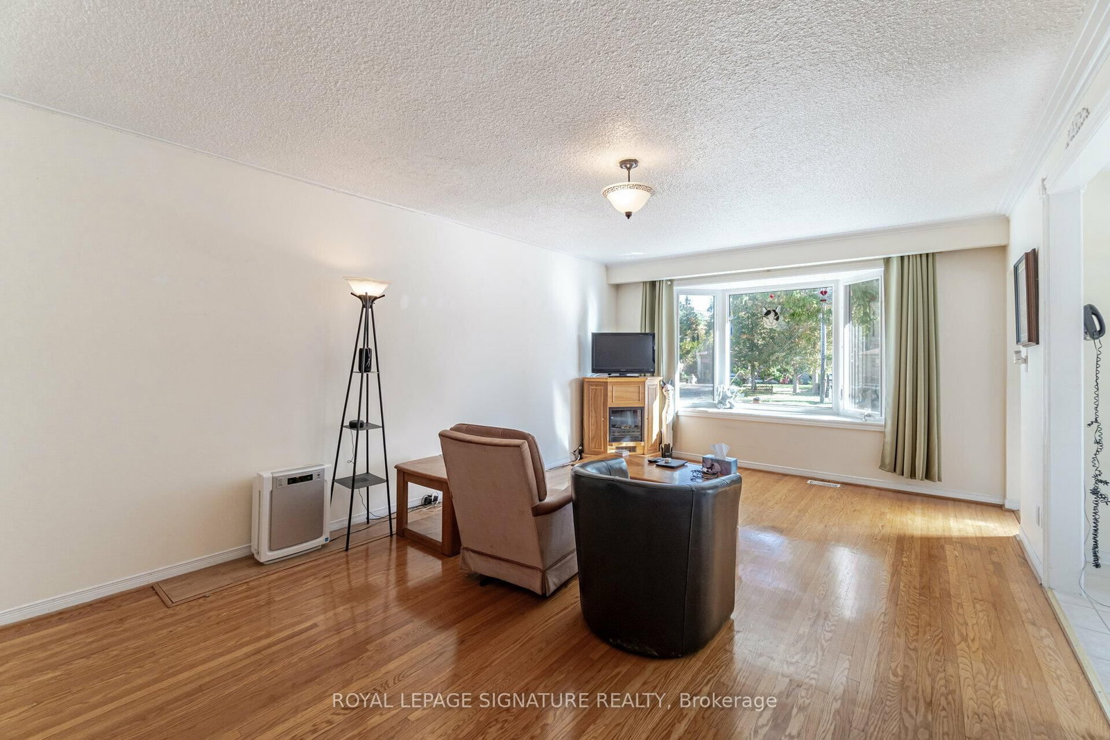 Detached House for lease at 34 Ivan Road, Toronto, Ontario, M1C 1V2 - Centennial Scarborough - MLS: E12875618