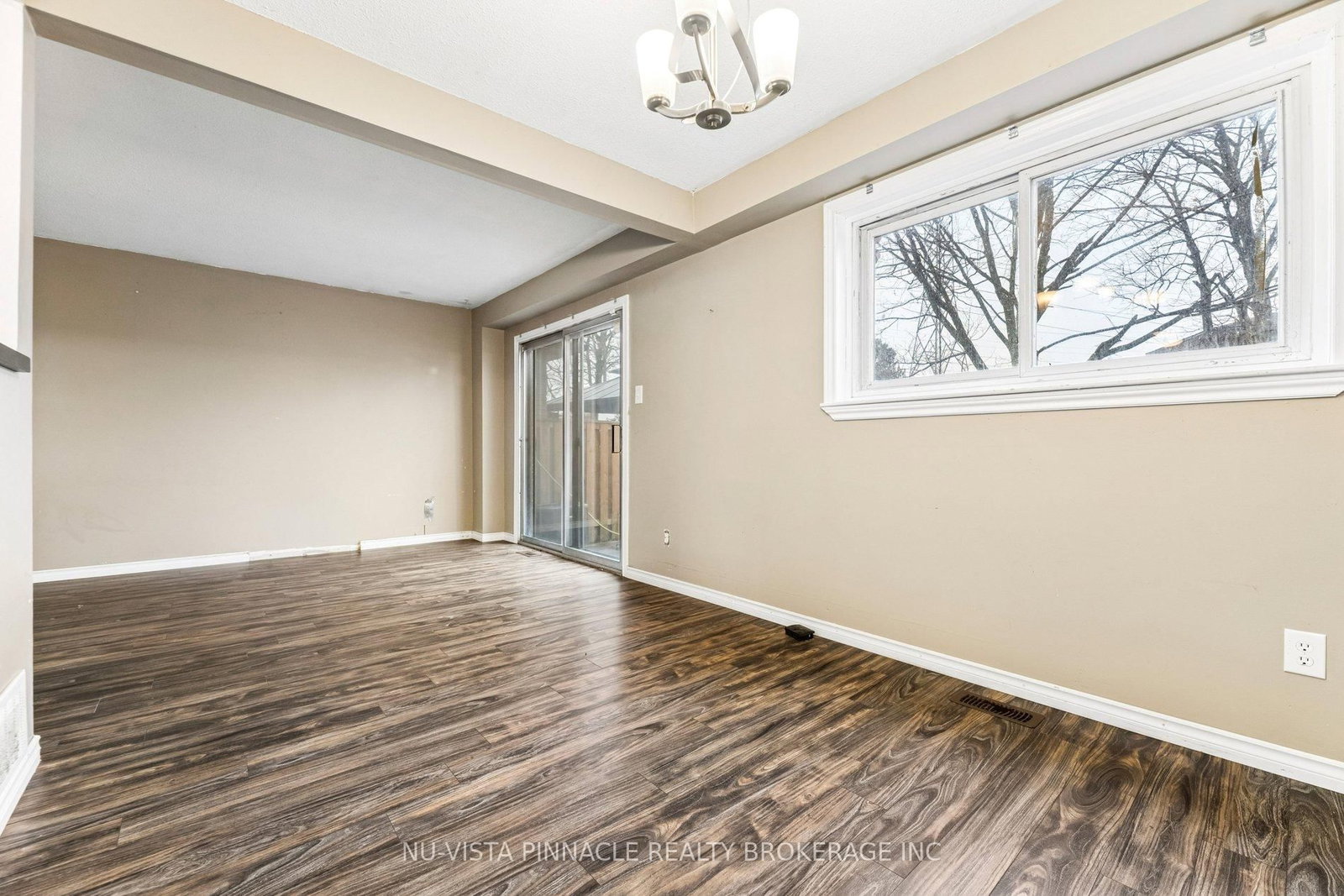 Detached House for sale at 1627 Alwin Circle, Pickering, Ontario, L1V 2W1 - Village East - MLS: E12875764