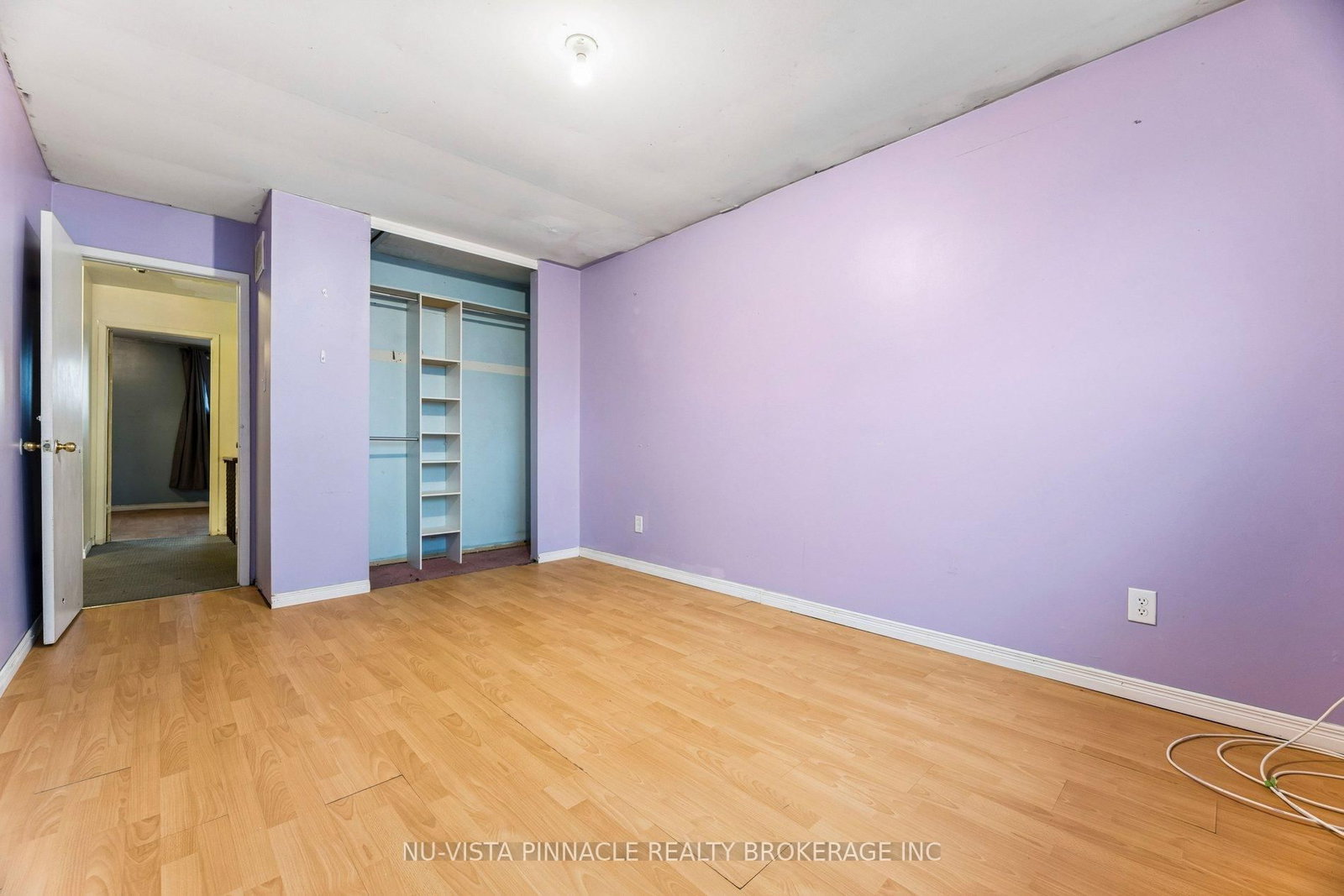 Detached House for sale at 1627 Alwin Circle, Pickering, Ontario, L1V 2W1 - Village East - MLS: E12875764