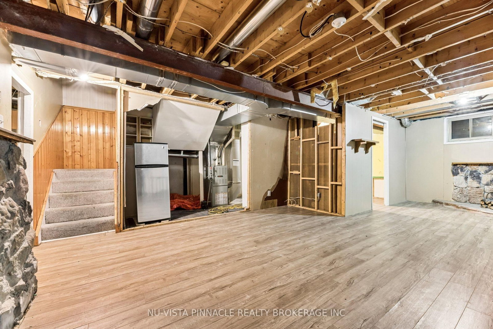 Detached House for sale at 1627 Alwin Circle, Pickering, Ontario, L1V 2W1 - Village East - MLS: E12875764