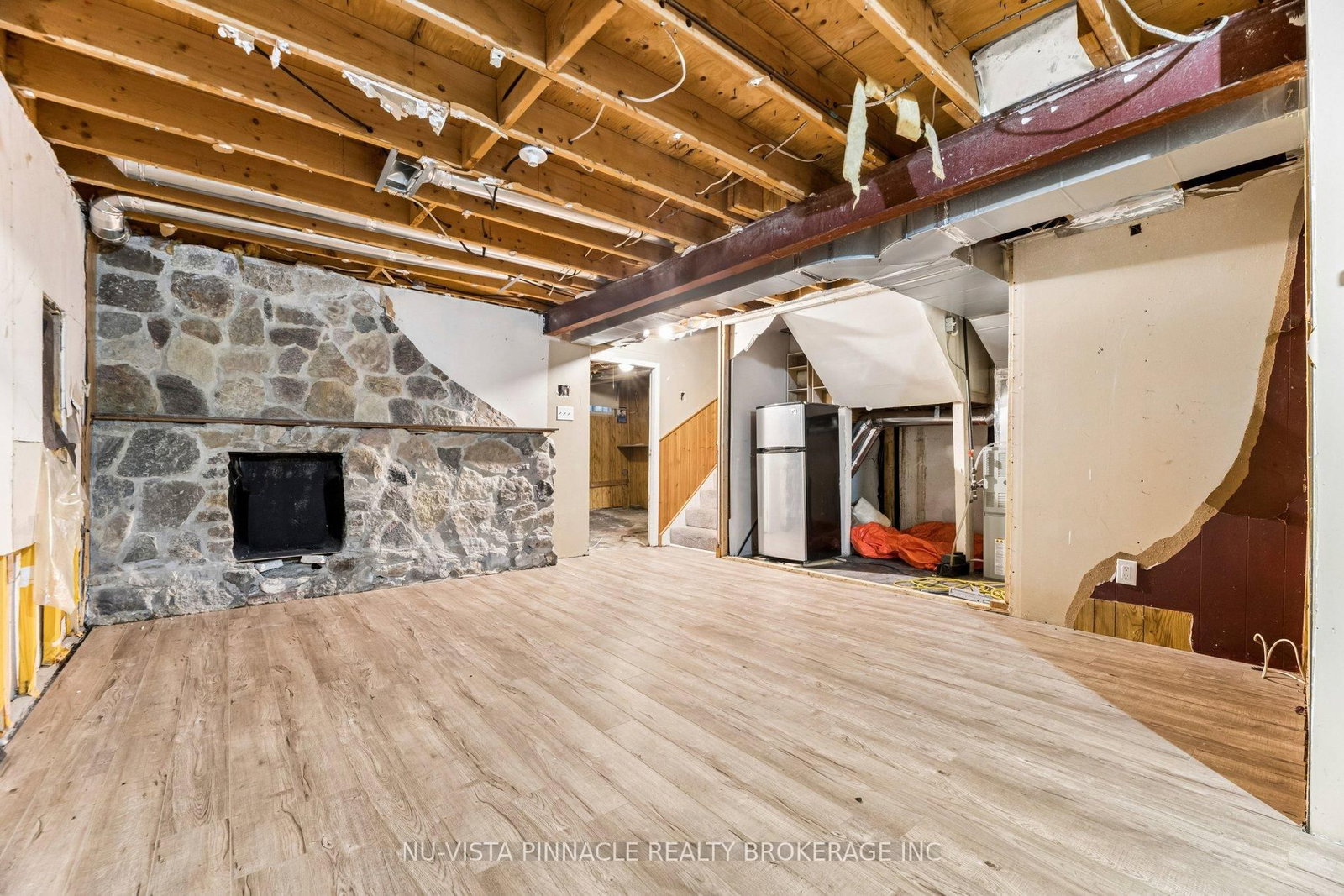 Detached House for sale at 1627 Alwin Circle, Pickering, Ontario, L1V 2W1 - Village East - MLS: E12875764