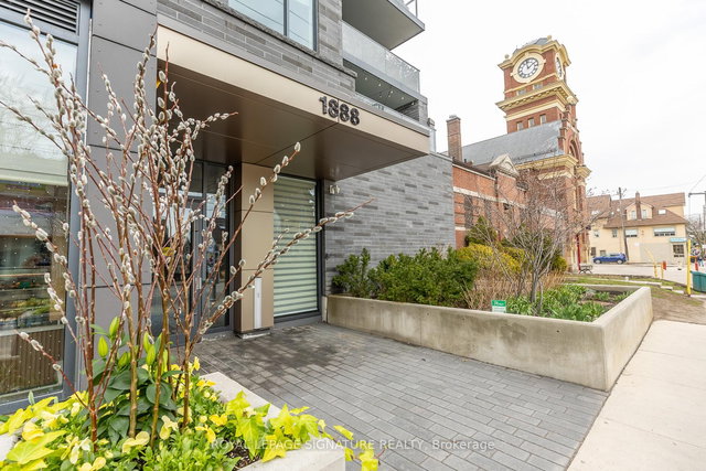 204 - 1888 Queen Street E