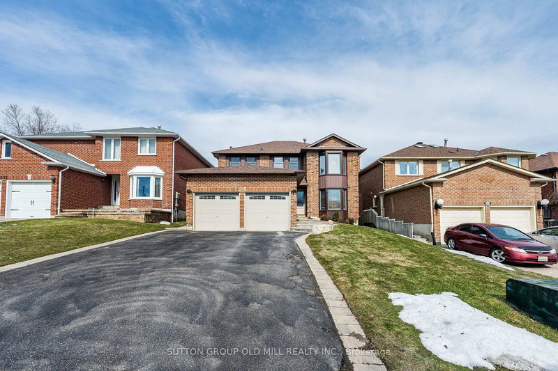 501 Sundown Cres, Pickering, L1V 6A7 | Image 3