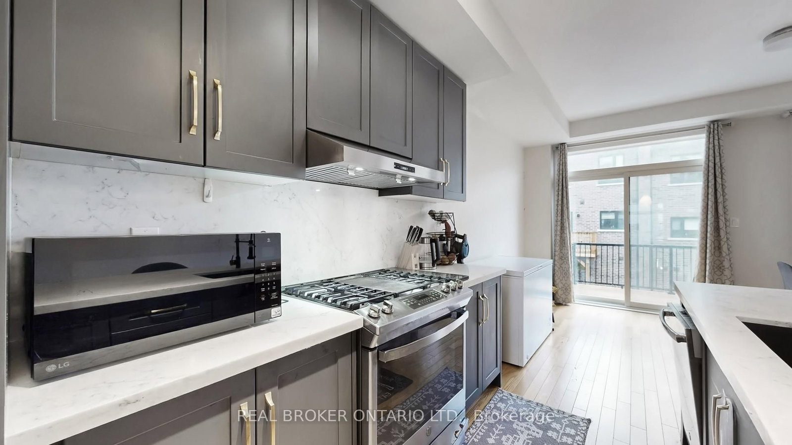 Townhouse for sale at 2508 Castlegate Crossing, Pickering, Ontario, L1X 0H8 - Duffin Heights - MLS: E12877214